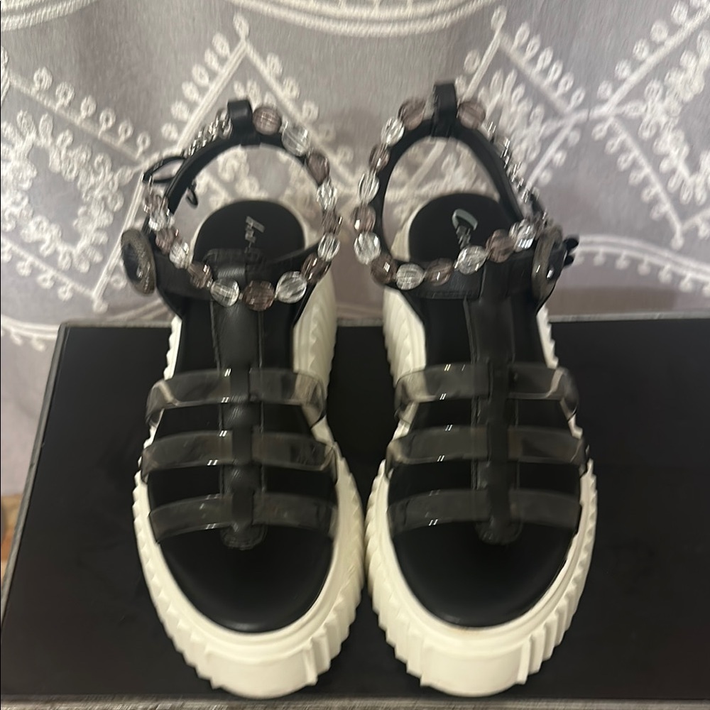 Circus By Sam Edelman Black and White Platform Sandals - Picture 3 of 6